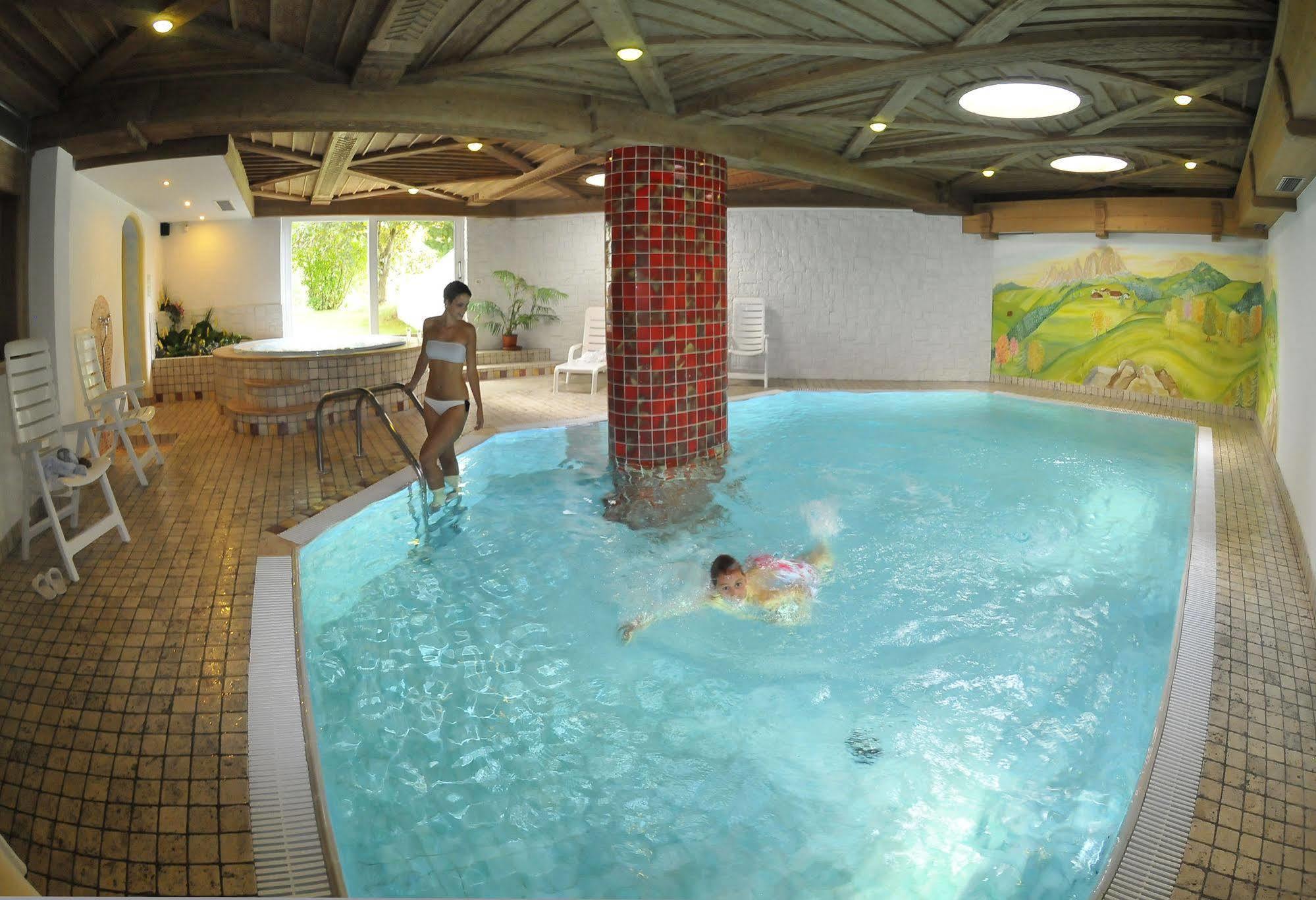 Hotel Salvan Campitello di Fassa Luaran gambar